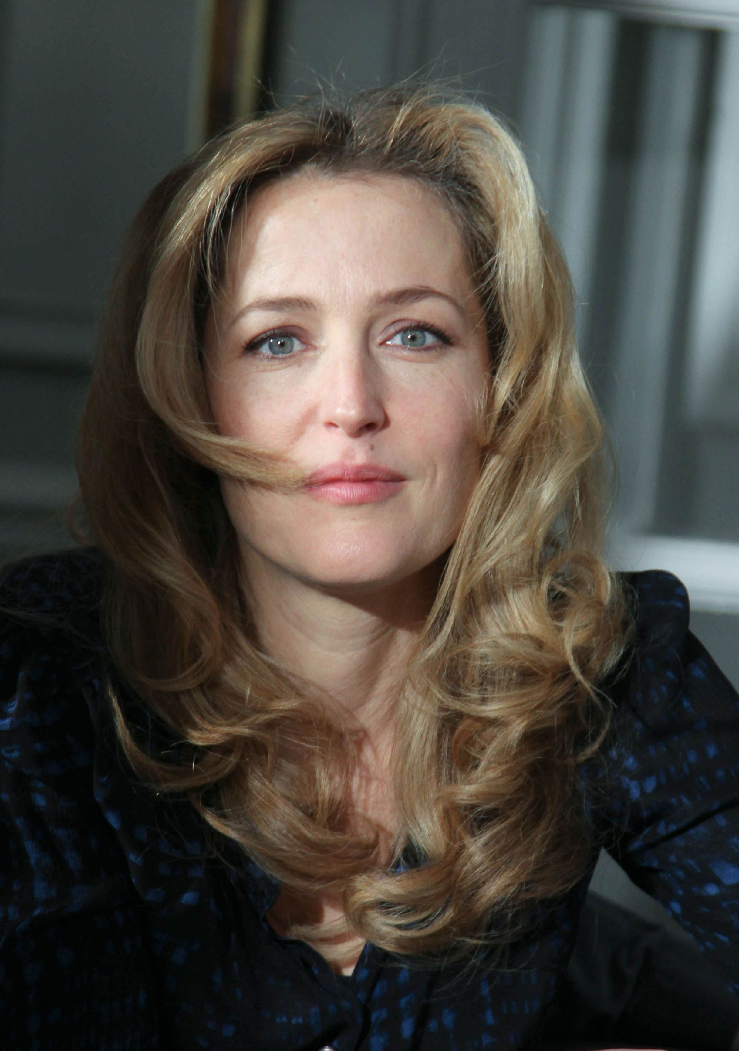 Gillian Anderson 759